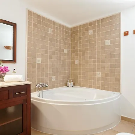 بيت للعطل Mit Privatpool Fuer 9 Personen Ca 350 Qm In Santa Eularia Des Riu, Ibiza Suedkueste Von Ibiza Santa Gertrudis (Ibiza)
