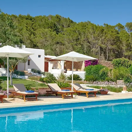 Mit Privatpool Fuer 9 Personen Ca 350 Qm In Santa Eularia Des Riu, Ibiza Suedkueste Von Ibiza *
